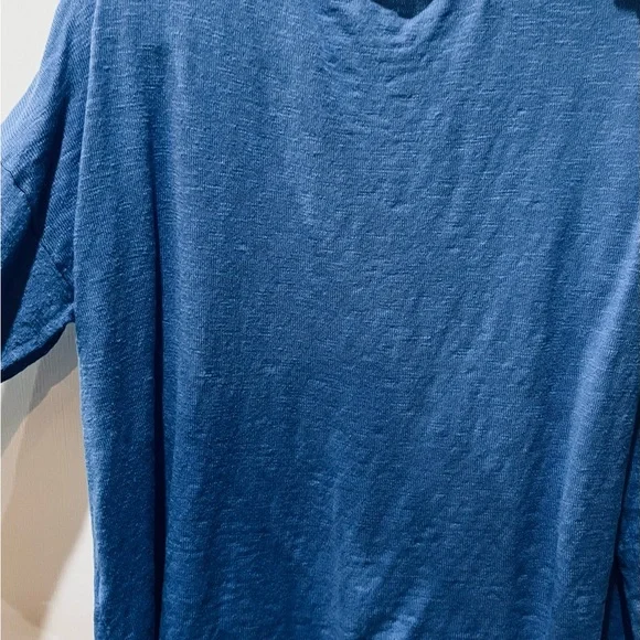 Women’s v-neck long sleeve sweater. Length from shoulder to hem is 24 inches. - Picture 4 of 5